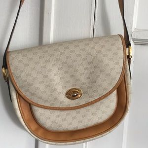 Vintage white Gucci bag